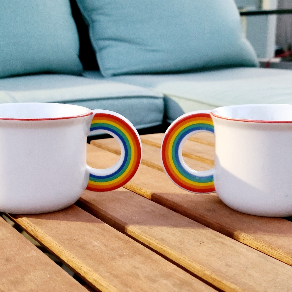 Vintage Vandor 70s Retro Rainbow Mug Set